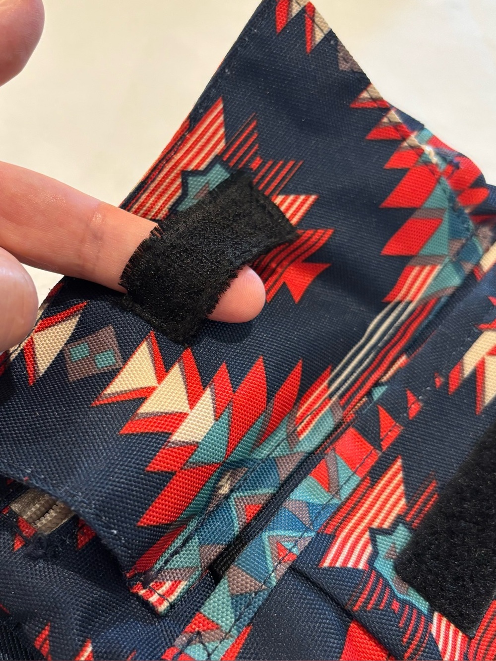 Kavu Navy Blue & Red Teal Mojave Aztec Print Crossbody Purse & Wallet Set - Picture 7 of 15